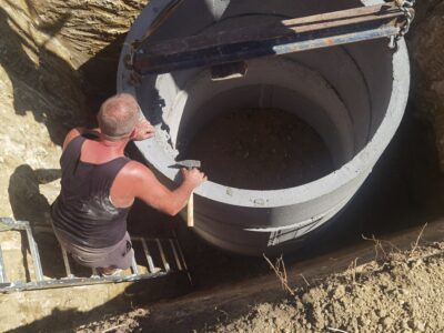 Продавам яма